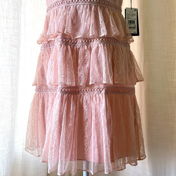 NWT Adrianna Papell Chantilly lace dress, sz 8 - Picture 7 of 14